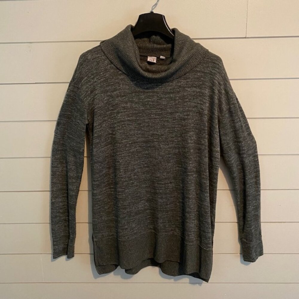 GAP green oversized sweater
